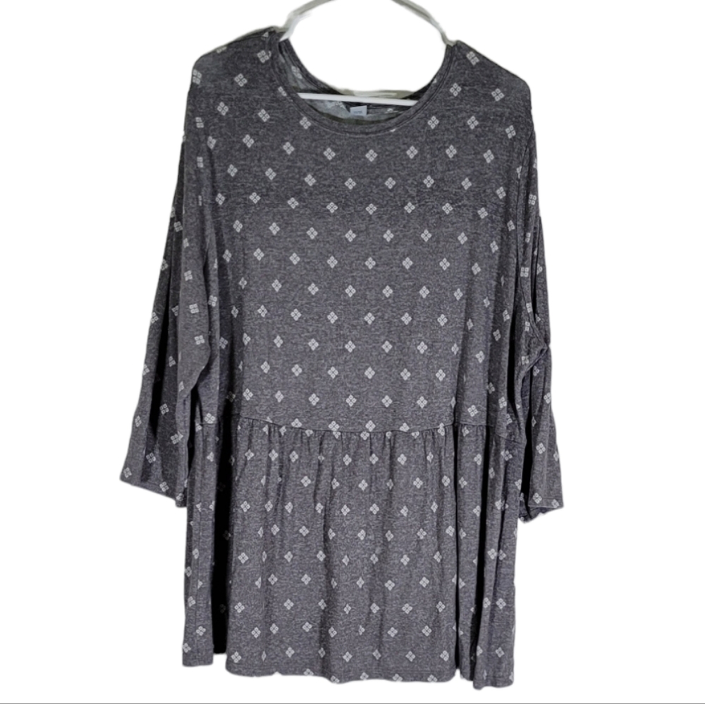Old Navy- Blouse gray and white. Plus size 3XL